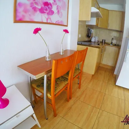 Apartament Edificio Comodoro Los Cristianos (Tenerife)