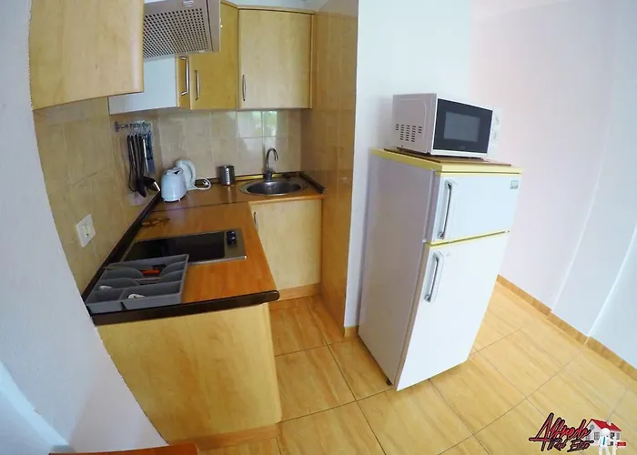 Edificio Comodoro * لوس كريستيانوس